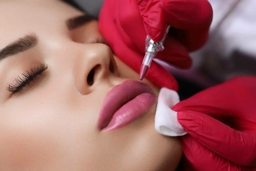 Рефреш губ от одного года