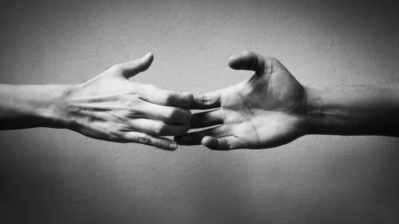 Избегающий тип привязанности: как побороть?