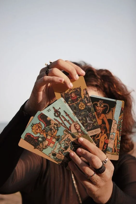 Как гадать на картах Таро