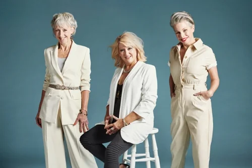 5 вещей, который лучше исключить из гардероба после 50 лет